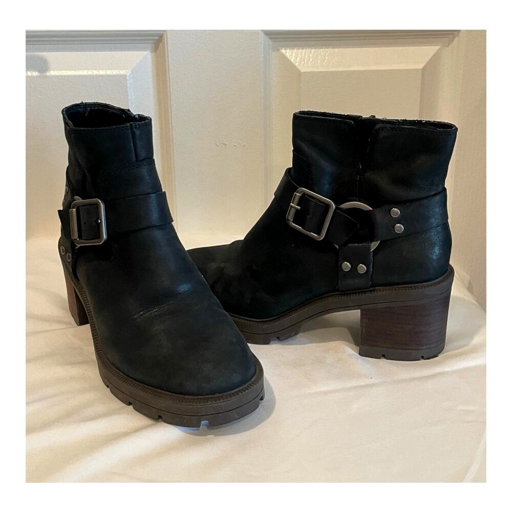 Lucky Brand Slyvin Black Leather Harness Moto Boots Lug Sole Block Heel 6.5